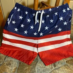 Mission Ridge brand, Men’s 2XL lined swim trunks, American flag print.